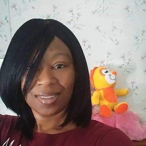 Meet your Posher, Yolanda